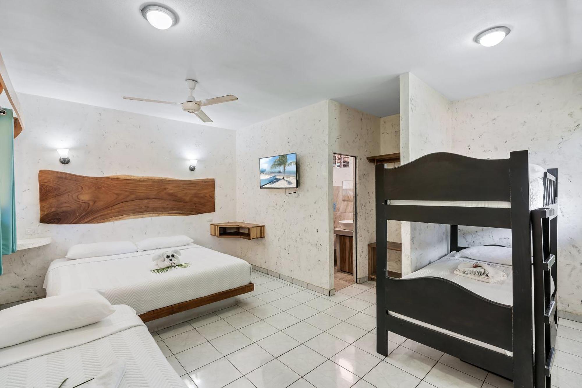 Hotel Tamarindo Inn - 1 Mi To Tamarindo Beach Екстер'єр фото