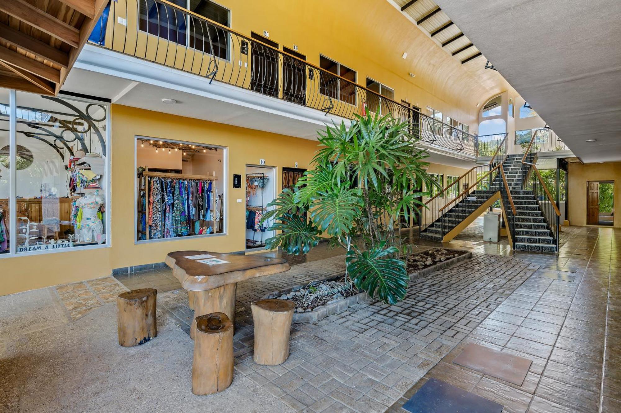 Hotel Tamarindo Inn - 1 Mi To Tamarindo Beach Екстер'єр фото